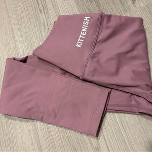 Kittenish Mauve Leggings